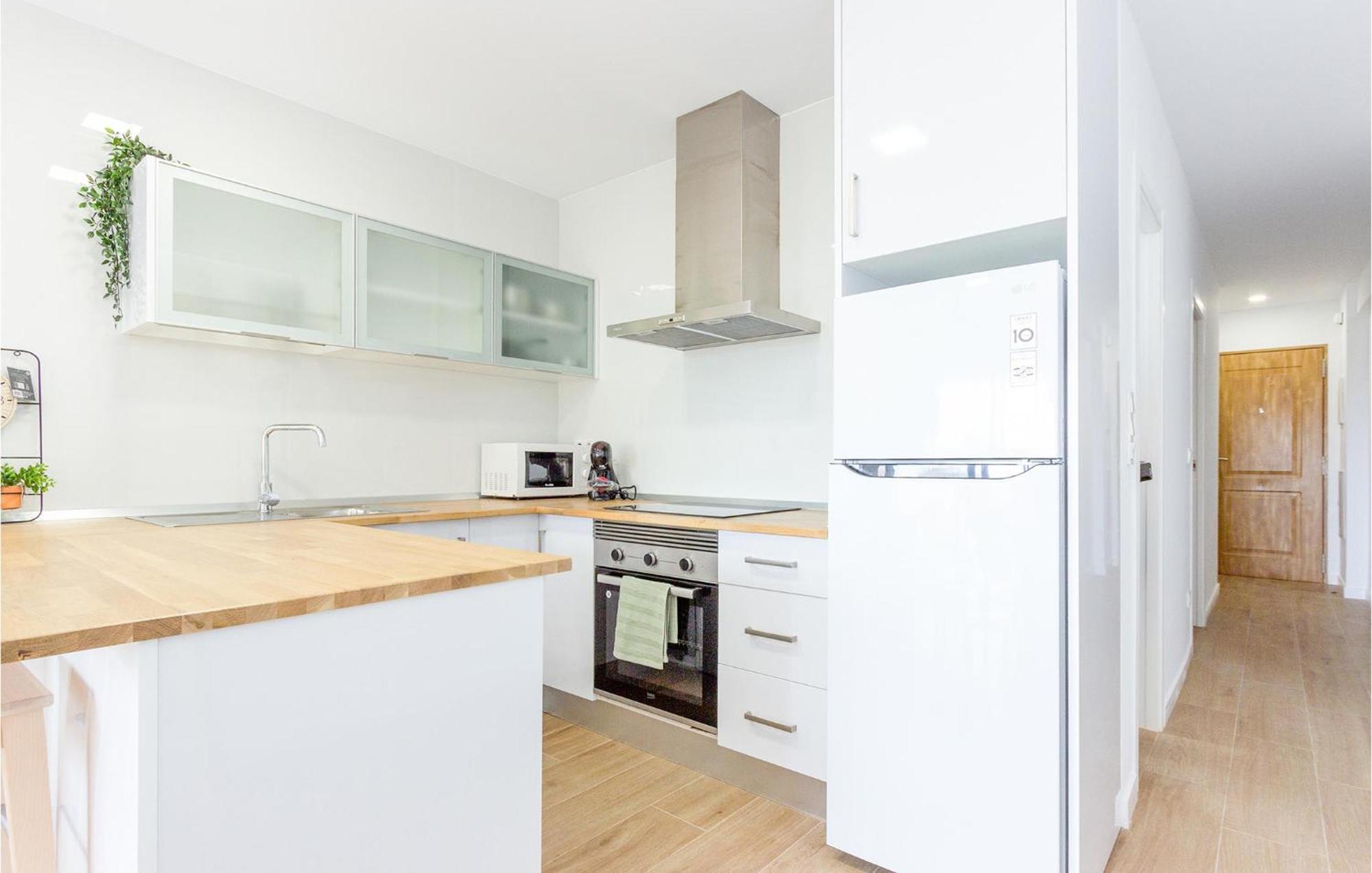 Lovely Apartment In Santa Pola With Kitchen Exterior foto